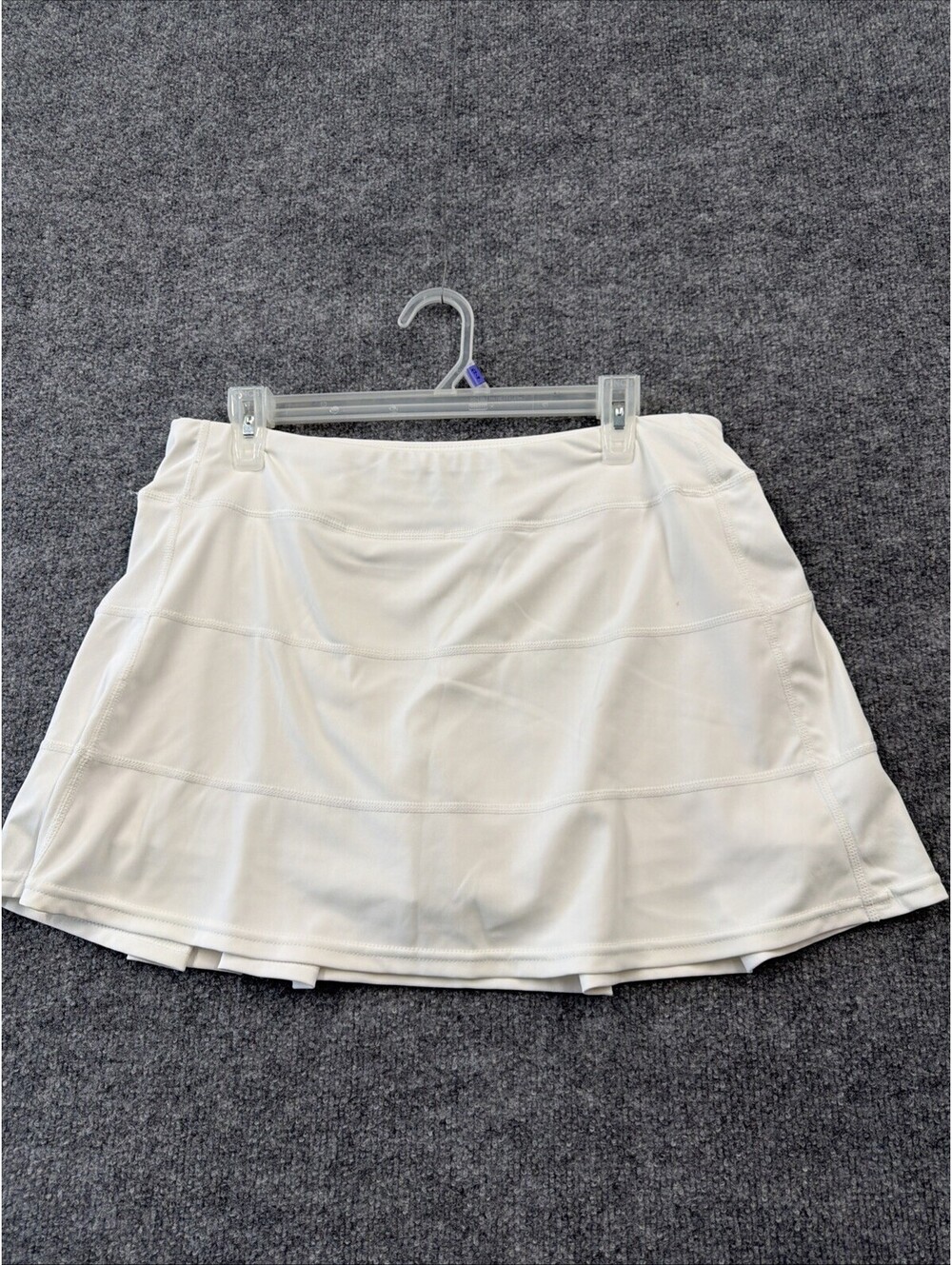 Real Essentials White Athletic Skirt With Shorts Women’s XL Holds phone
